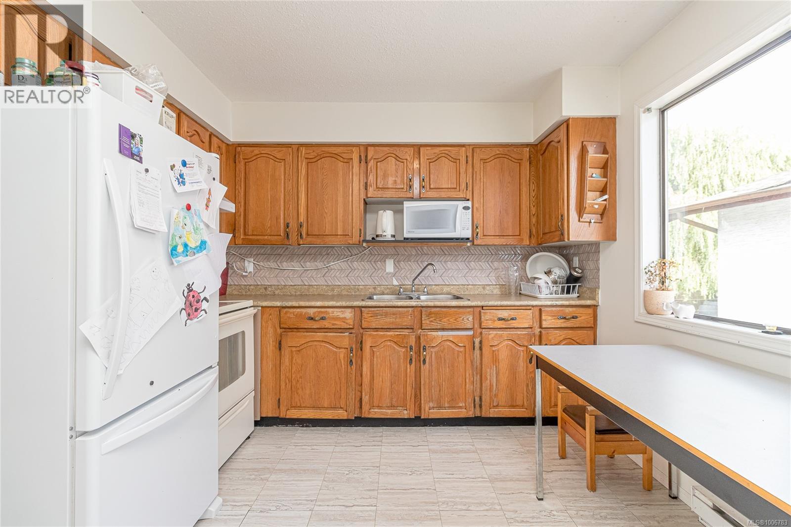 6164 Somenos Rd, Duncan