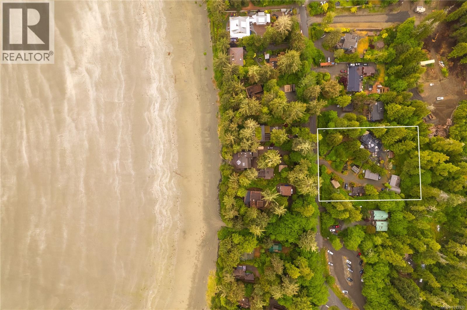 1364 Chesterman Beach Rd, Tofino