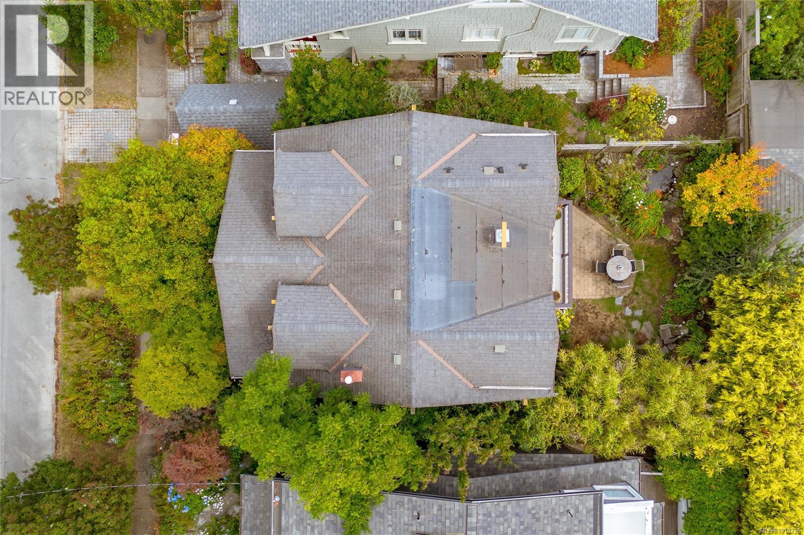  1319 Point Street, Victoria