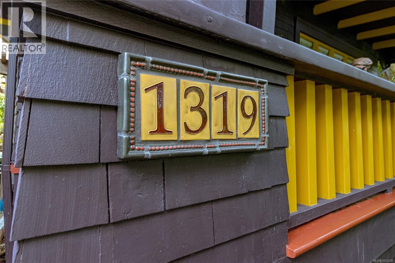  1319 Point Street, Victoria
