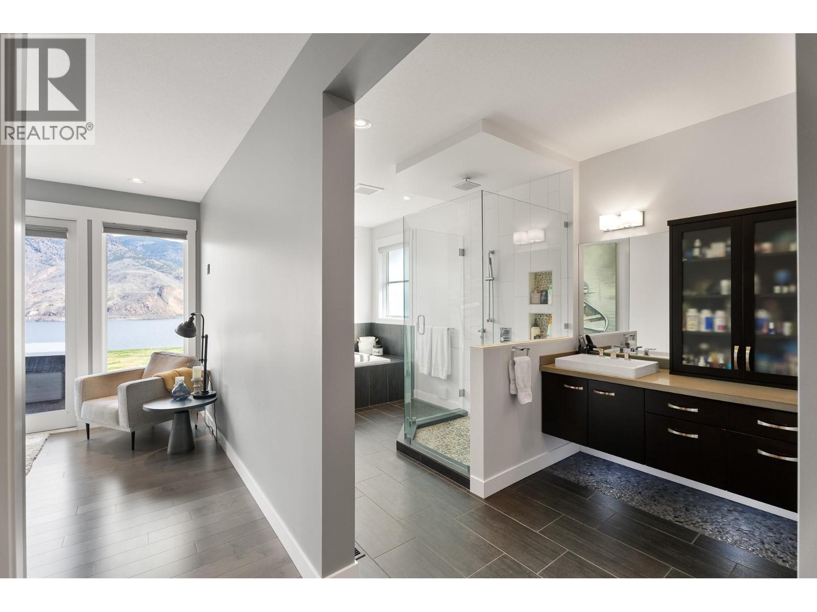 229 Holloway Drive, Kamloops