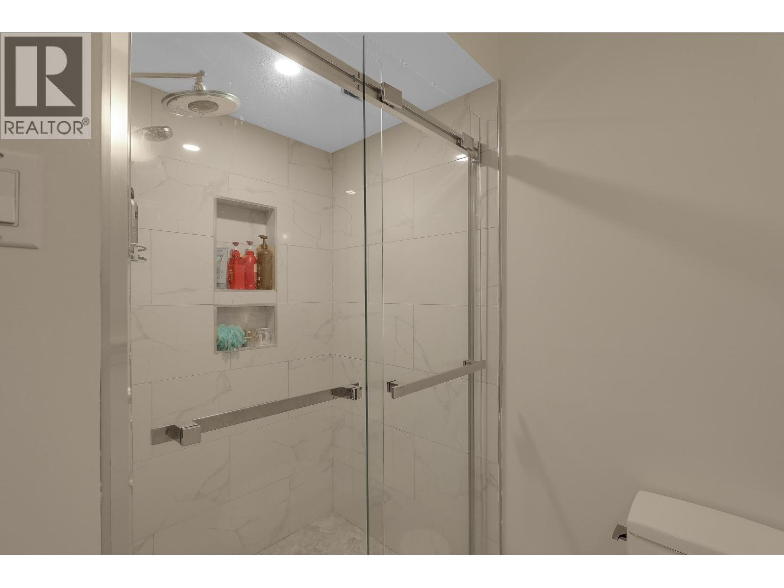 5156 8A Avenue, Delta