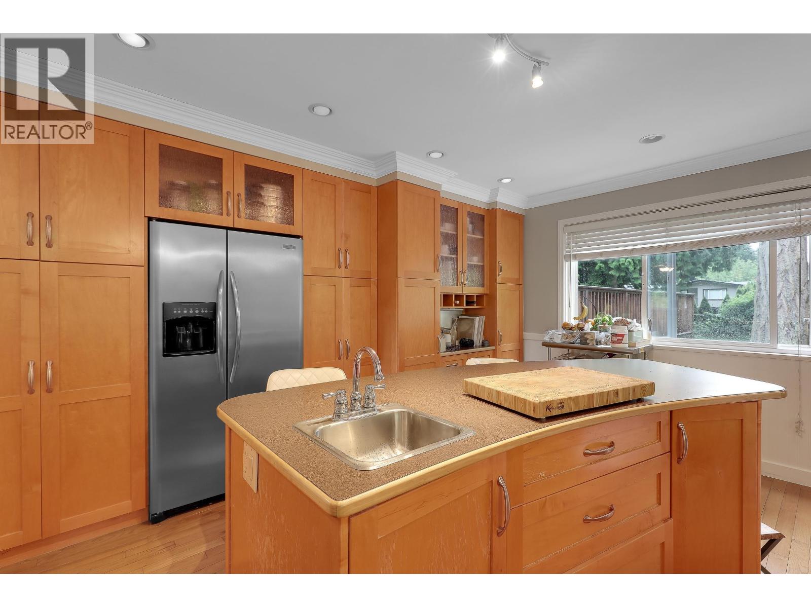 5156 8A Avenue, Delta