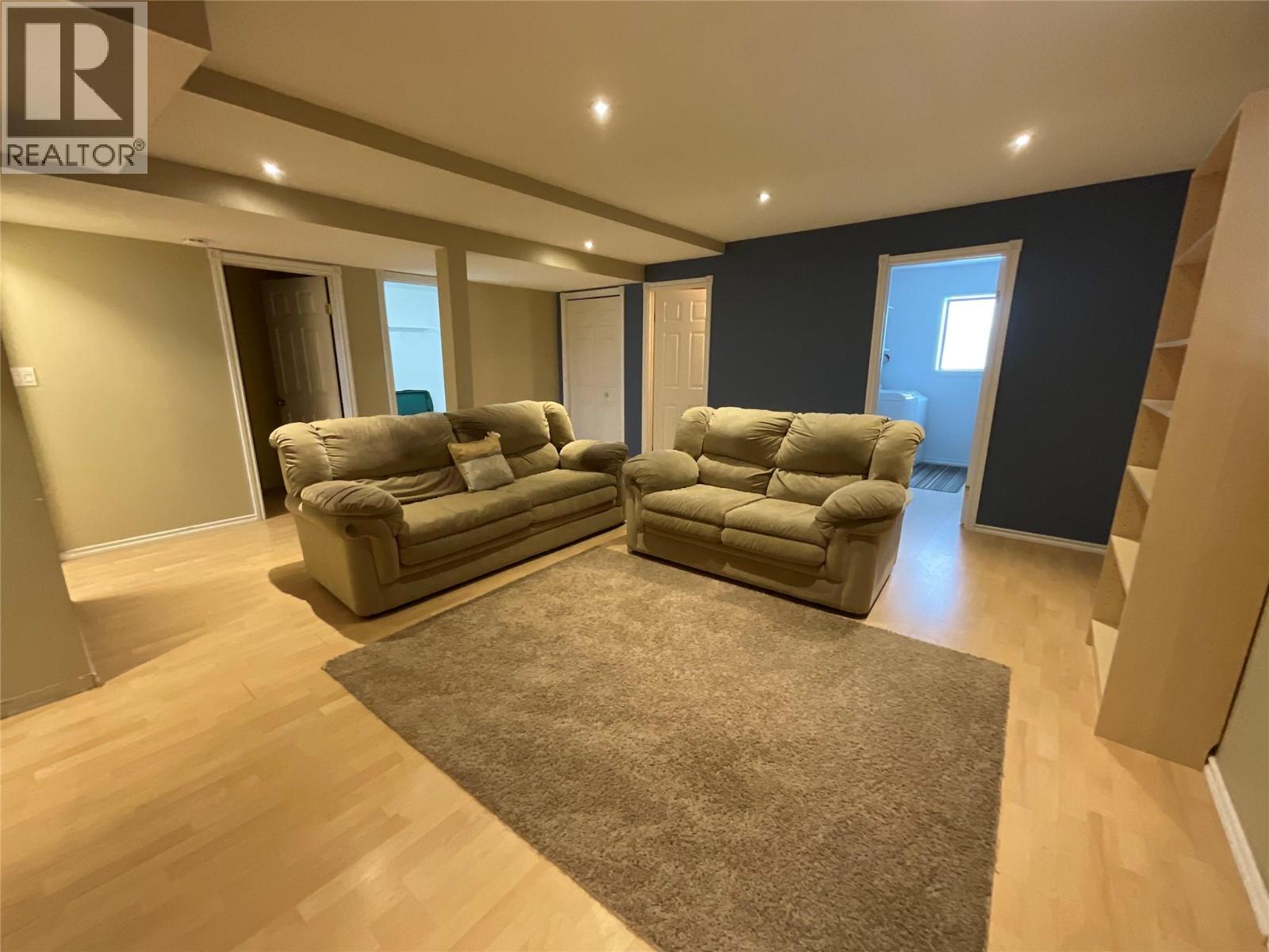 212 Spruce Avenue, Tumbler Ridge
