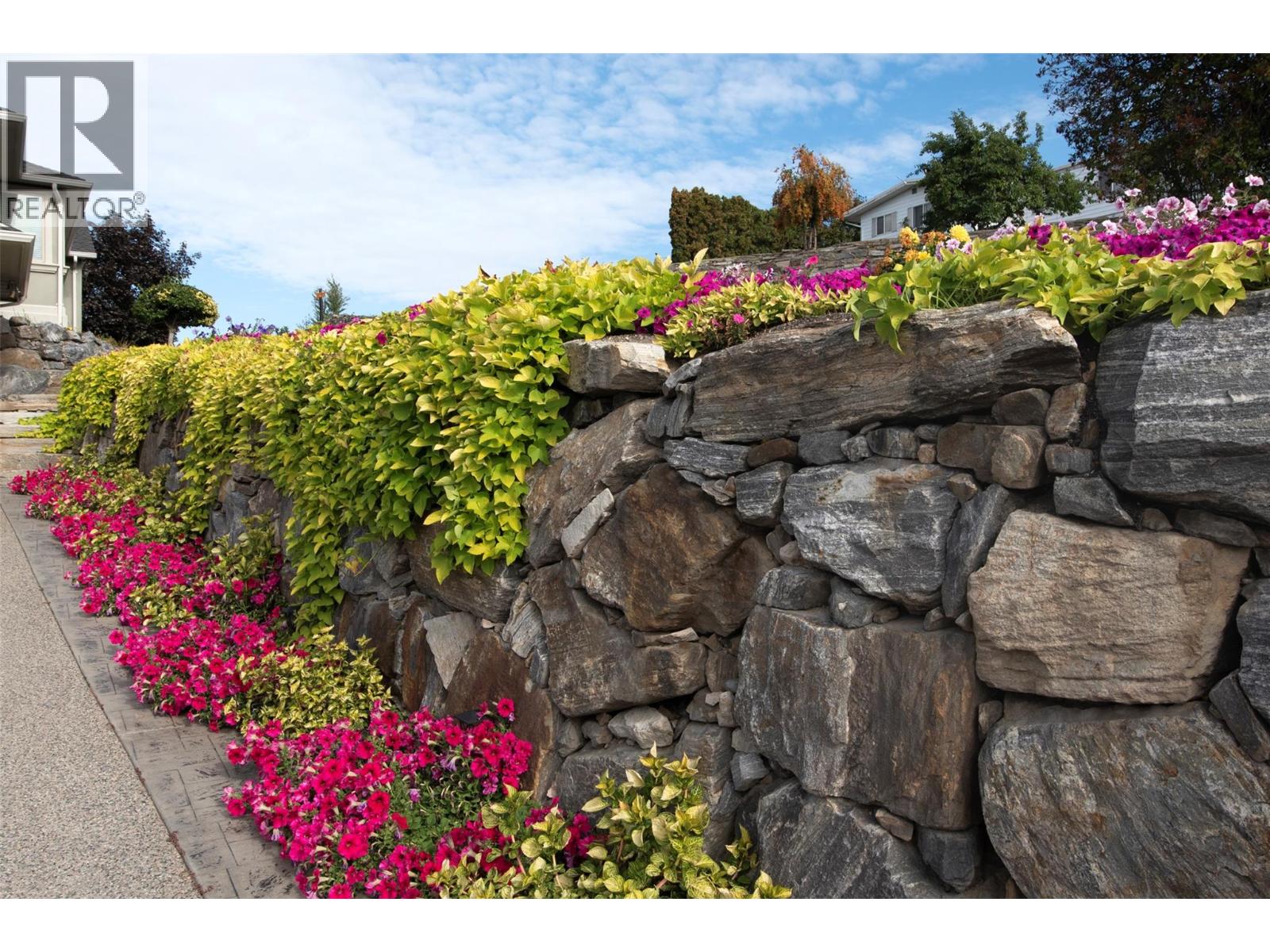  1095 Hume Avenue, Kelowna