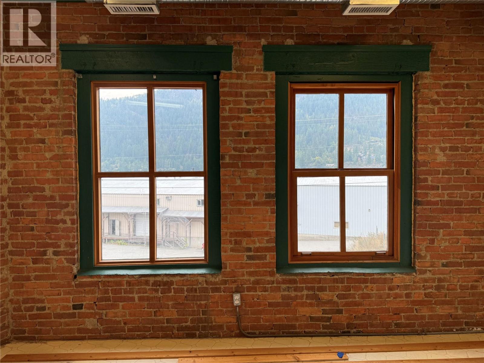 202 625 Front Street, Nelson