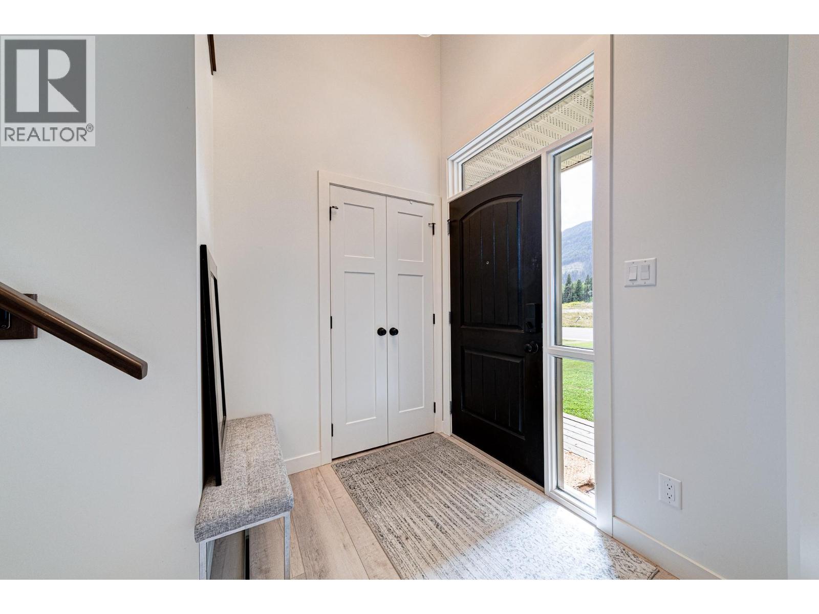 2030 GOLDEN EAGLE Drive, Sparwood