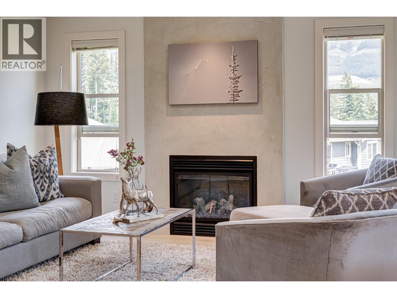 2030 GOLDEN EAGLE Drive, Sparwood