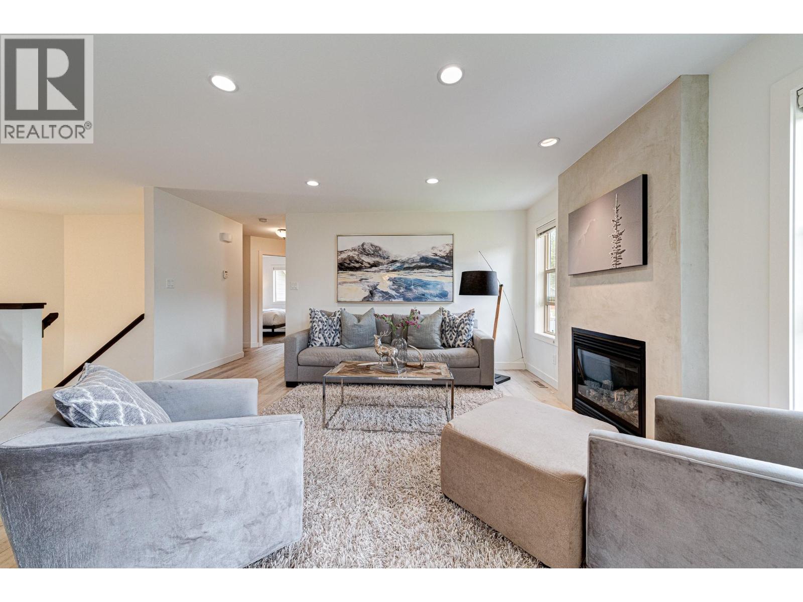 2030 GOLDEN EAGLE Drive, Sparwood