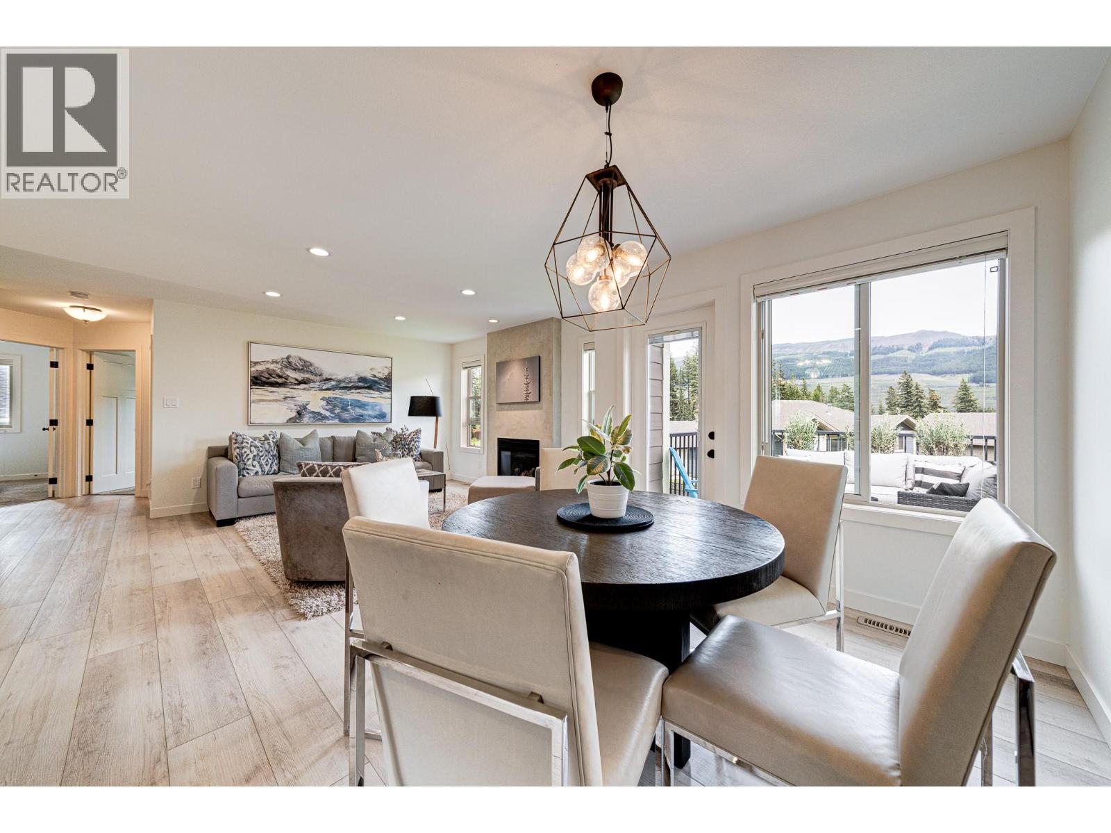 2030 GOLDEN EAGLE Drive, Sparwood