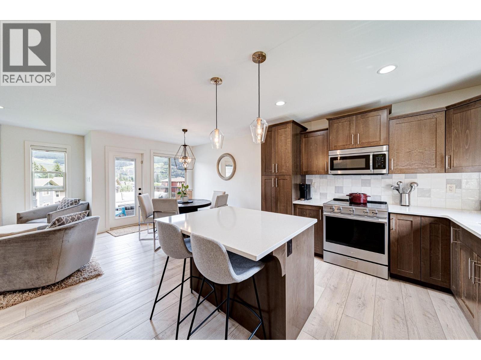 2030 GOLDEN EAGLE Drive, Sparwood