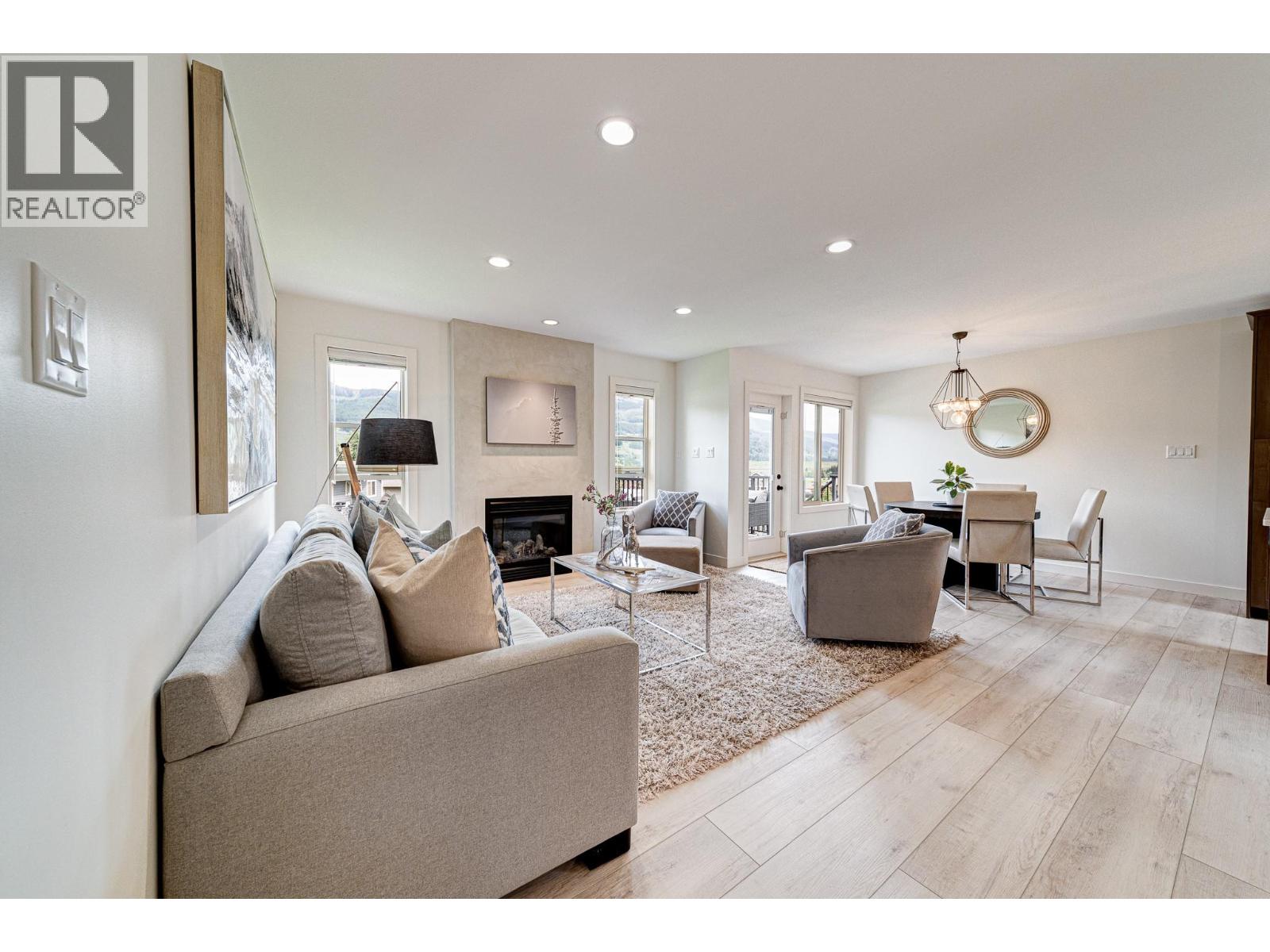 2030 GOLDEN EAGLE Drive, Sparwood