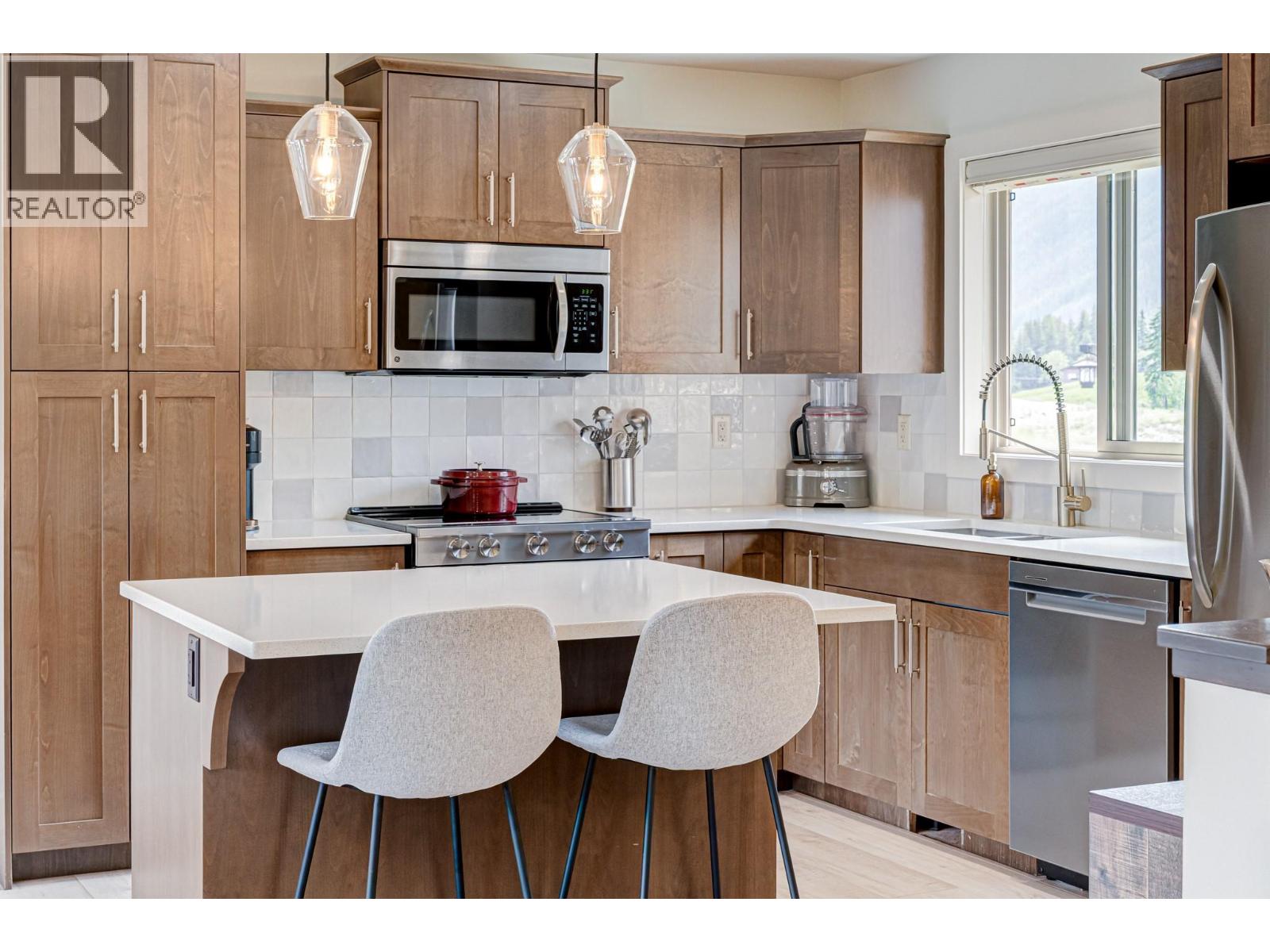 2030 GOLDEN EAGLE Drive, Sparwood