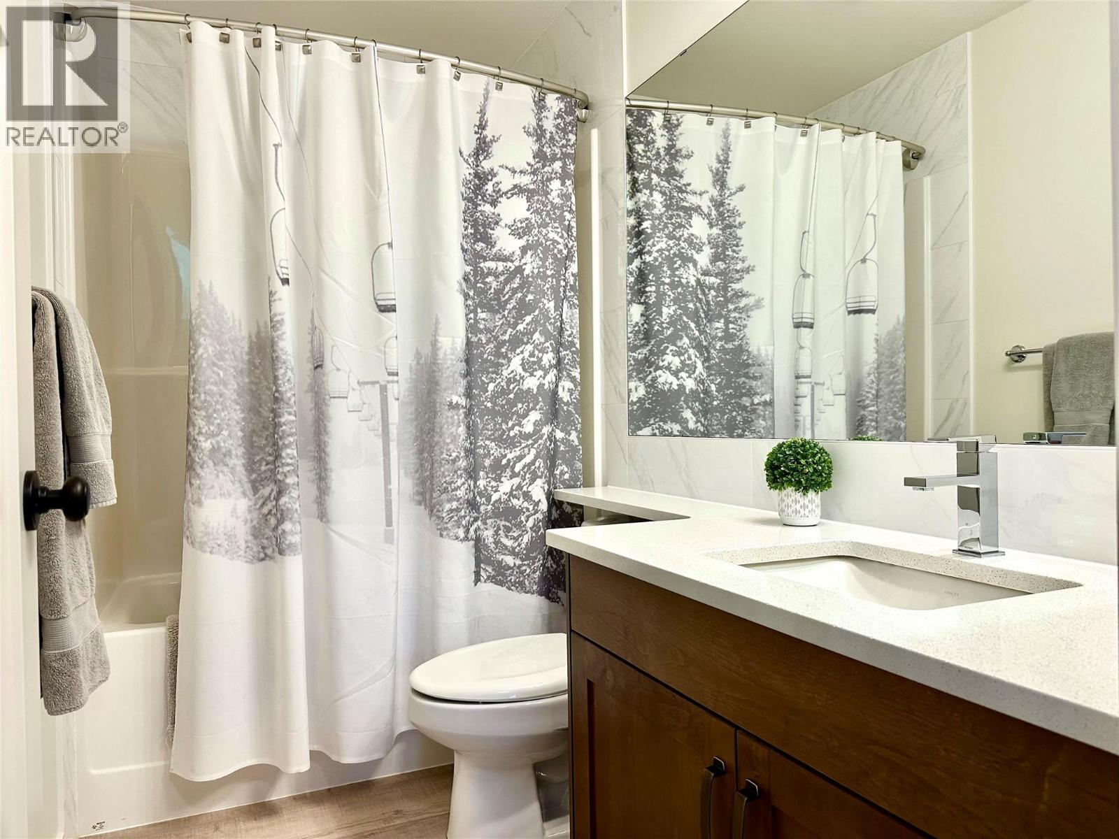 2030 GOLDEN EAGLE Drive, Sparwood