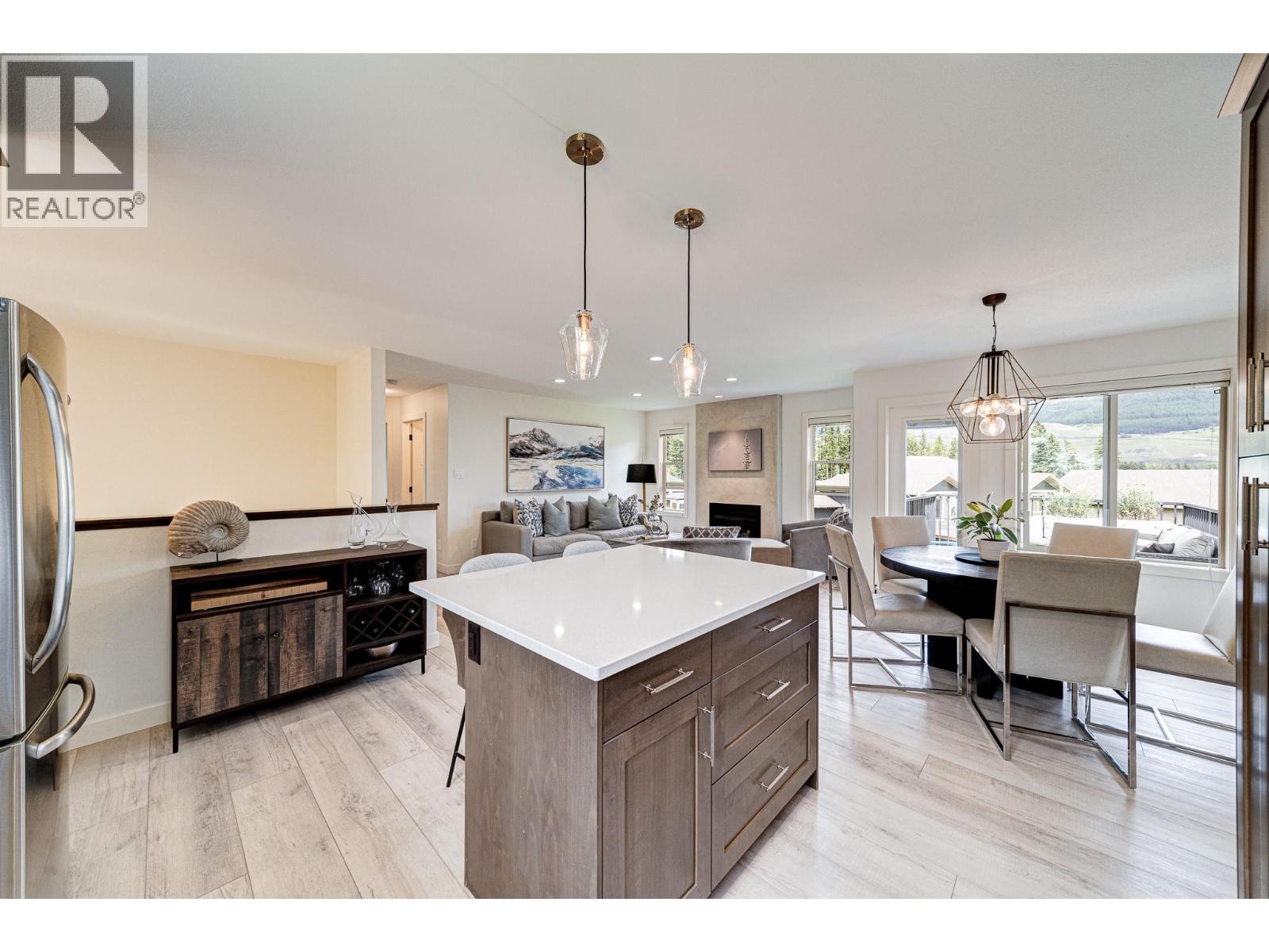 2030 GOLDEN EAGLE Drive, Sparwood