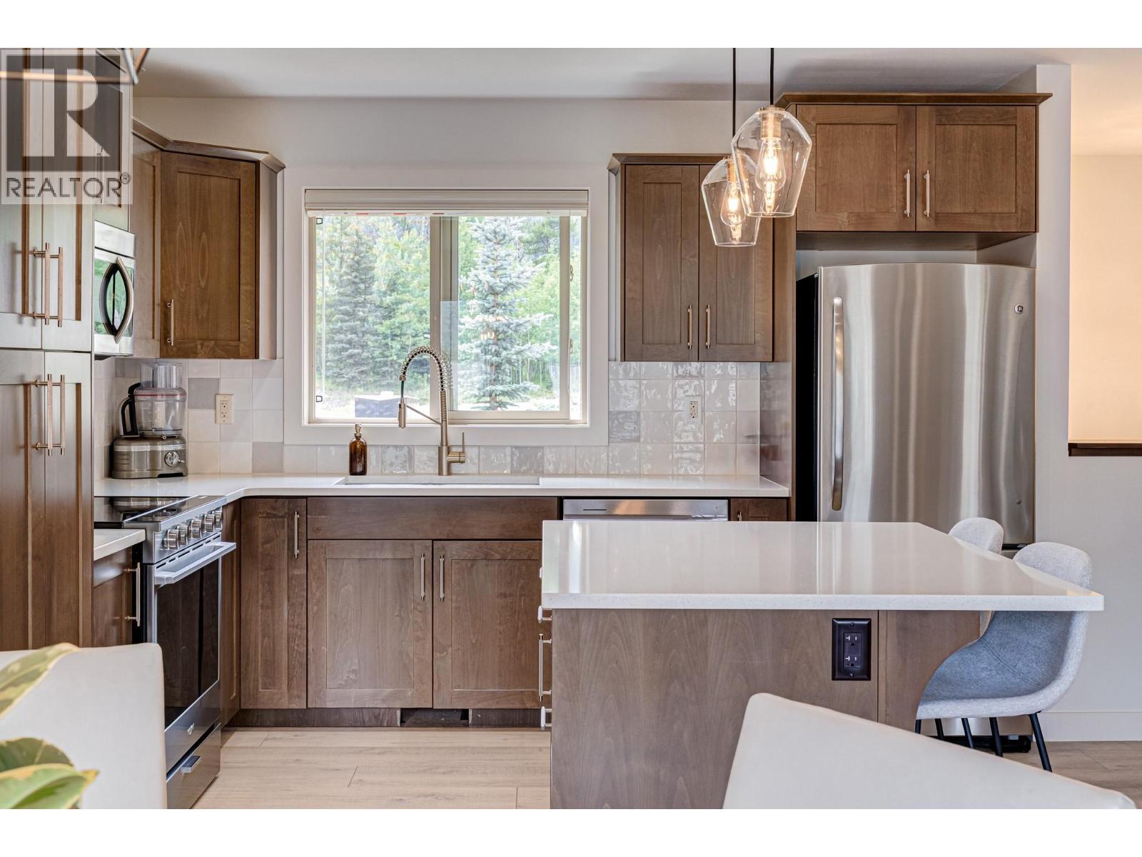 2030 GOLDEN EAGLE Drive, Sparwood