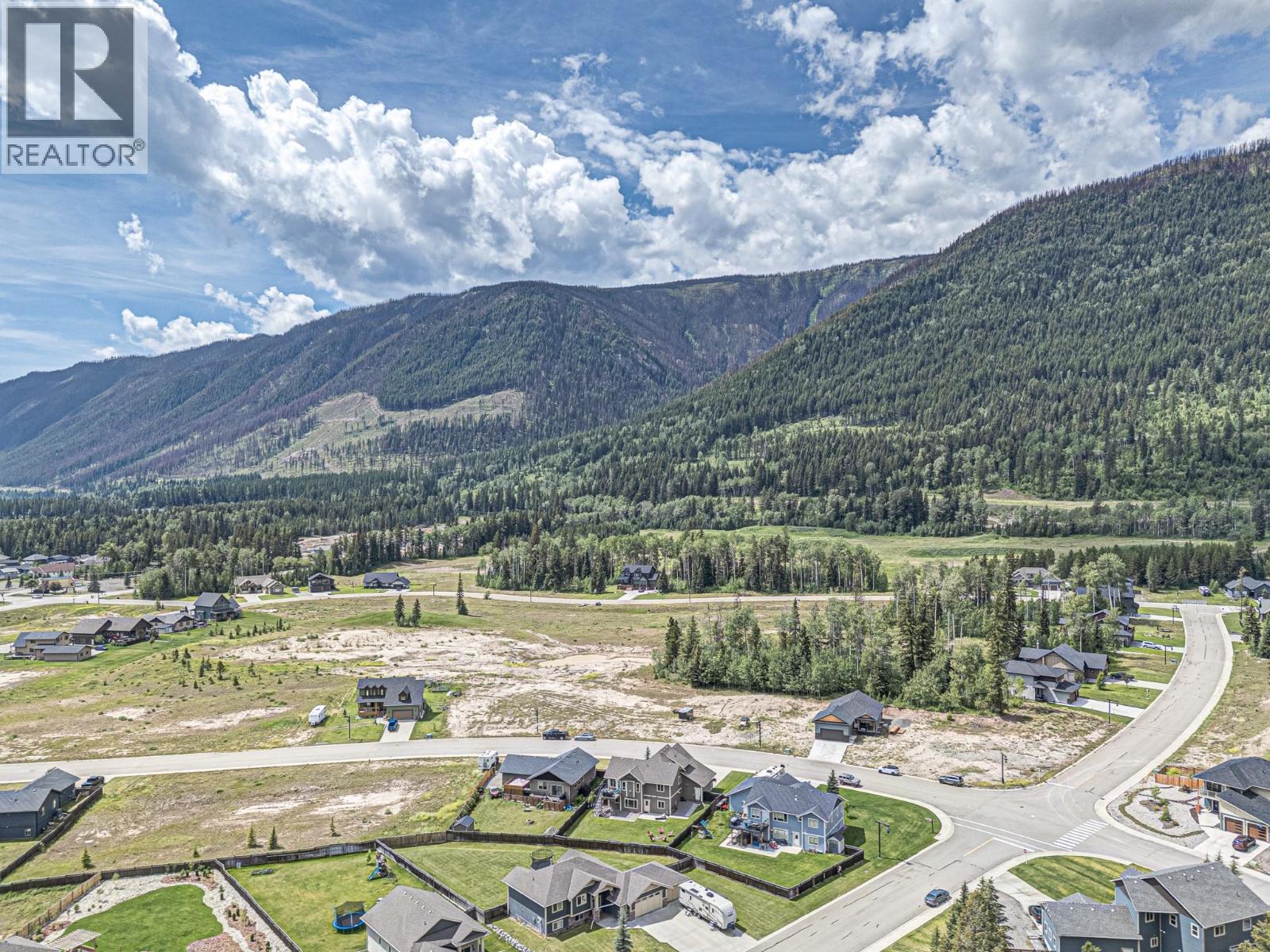 2030 GOLDEN EAGLE Drive, Sparwood