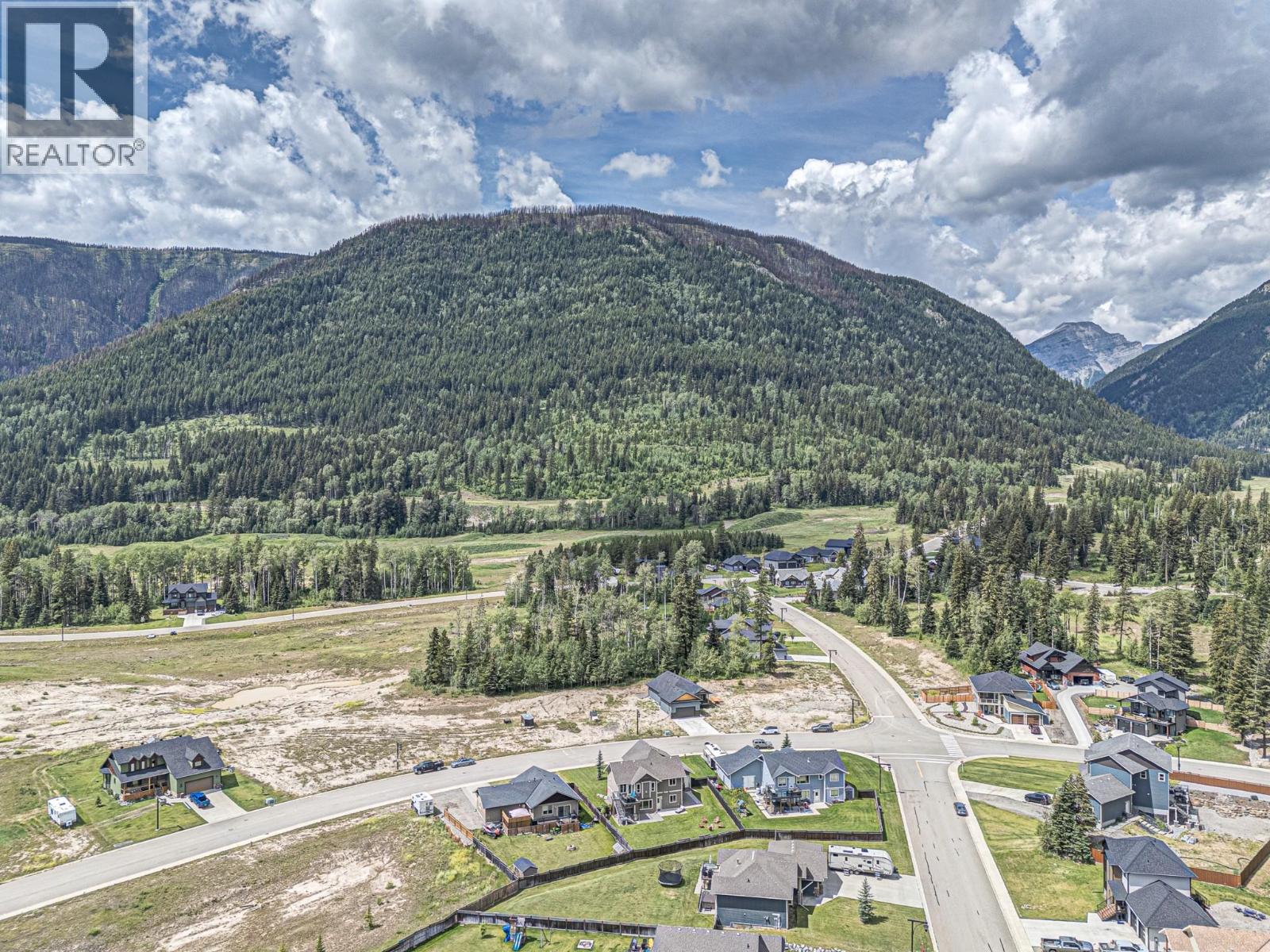 2030 GOLDEN EAGLE Drive, Sparwood