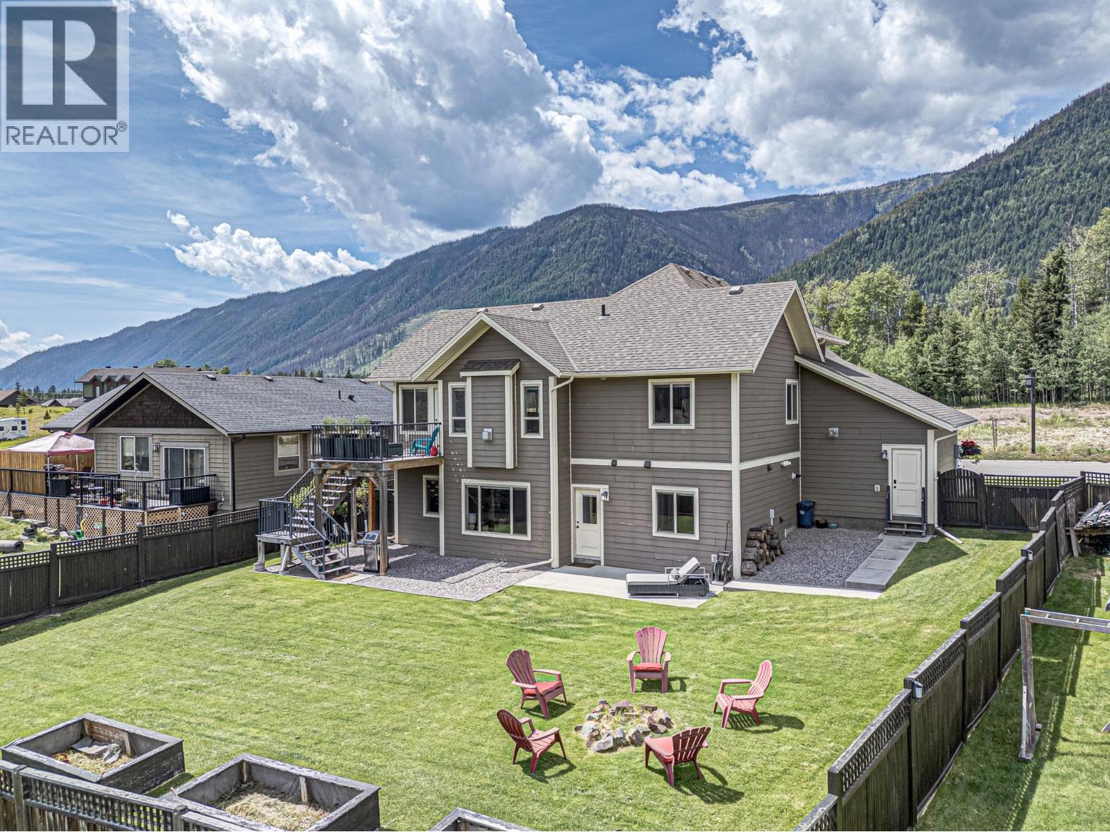 2030 GOLDEN EAGLE Drive, Sparwood