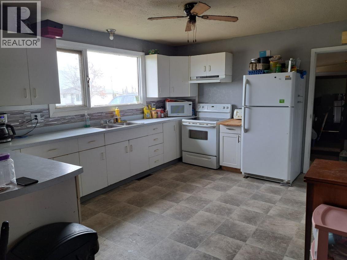 11313 13 Street, Dawson Creek