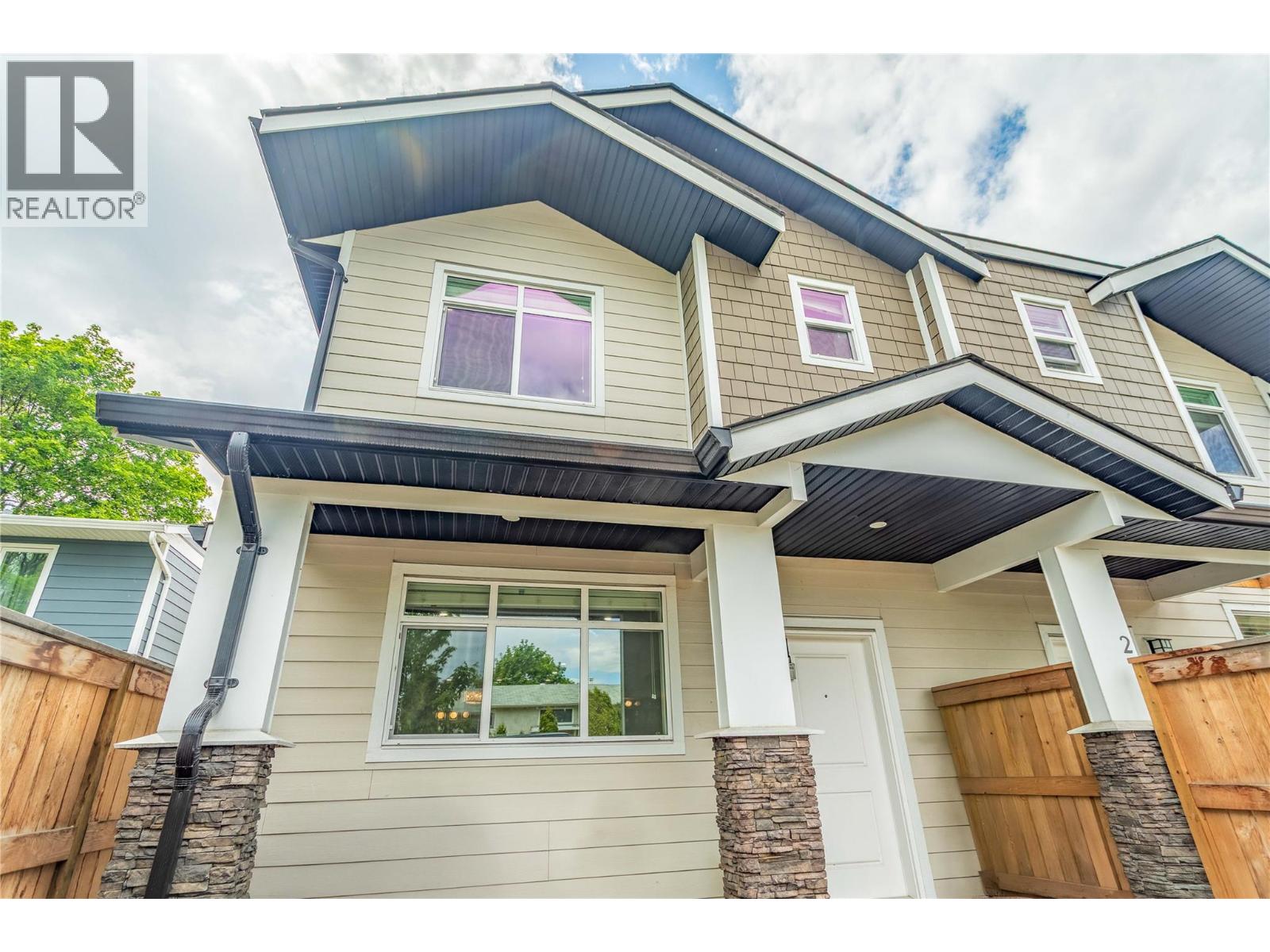 #1-782 Coopland Crescent, Kelowna