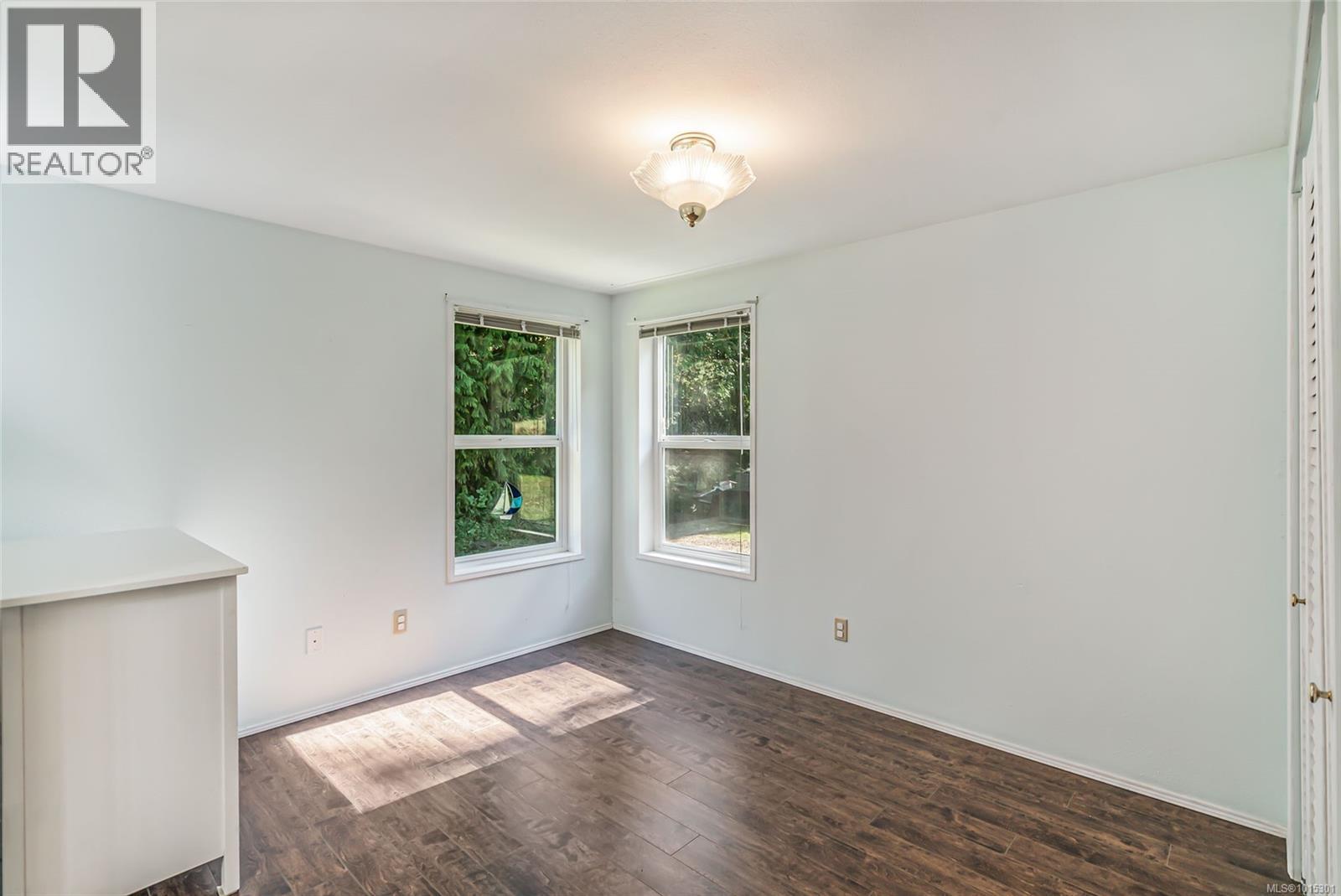1122 Popham Rd, Parksville