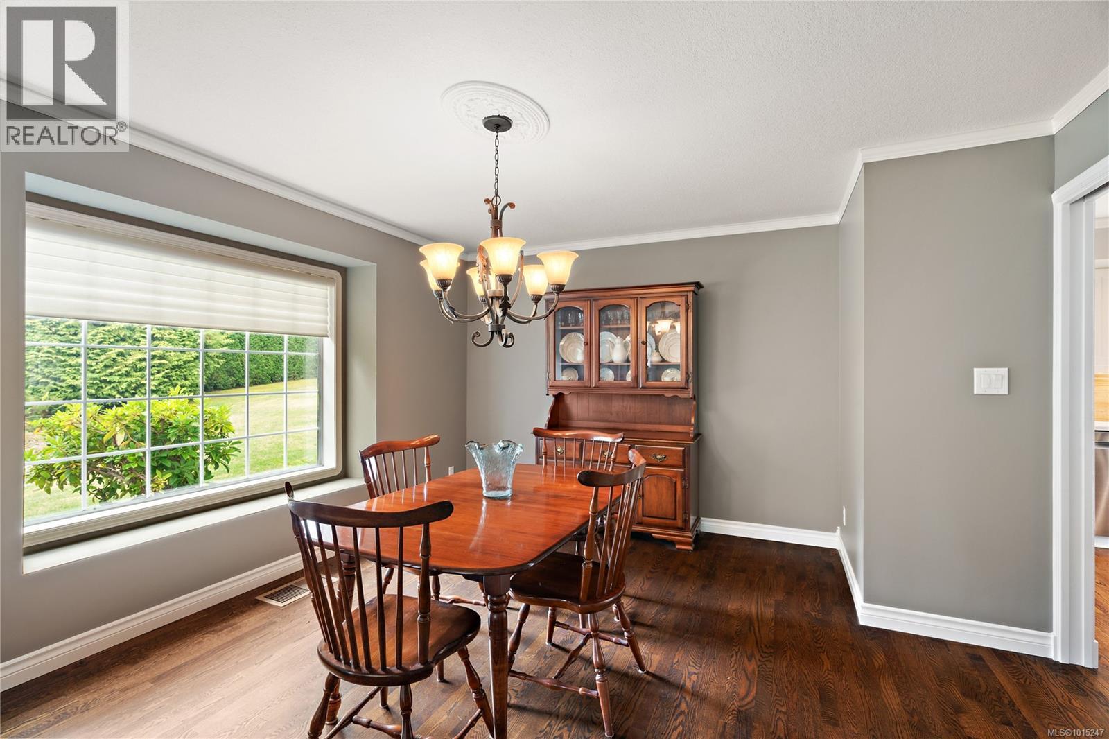 8650 Richland Pl, North Saanich