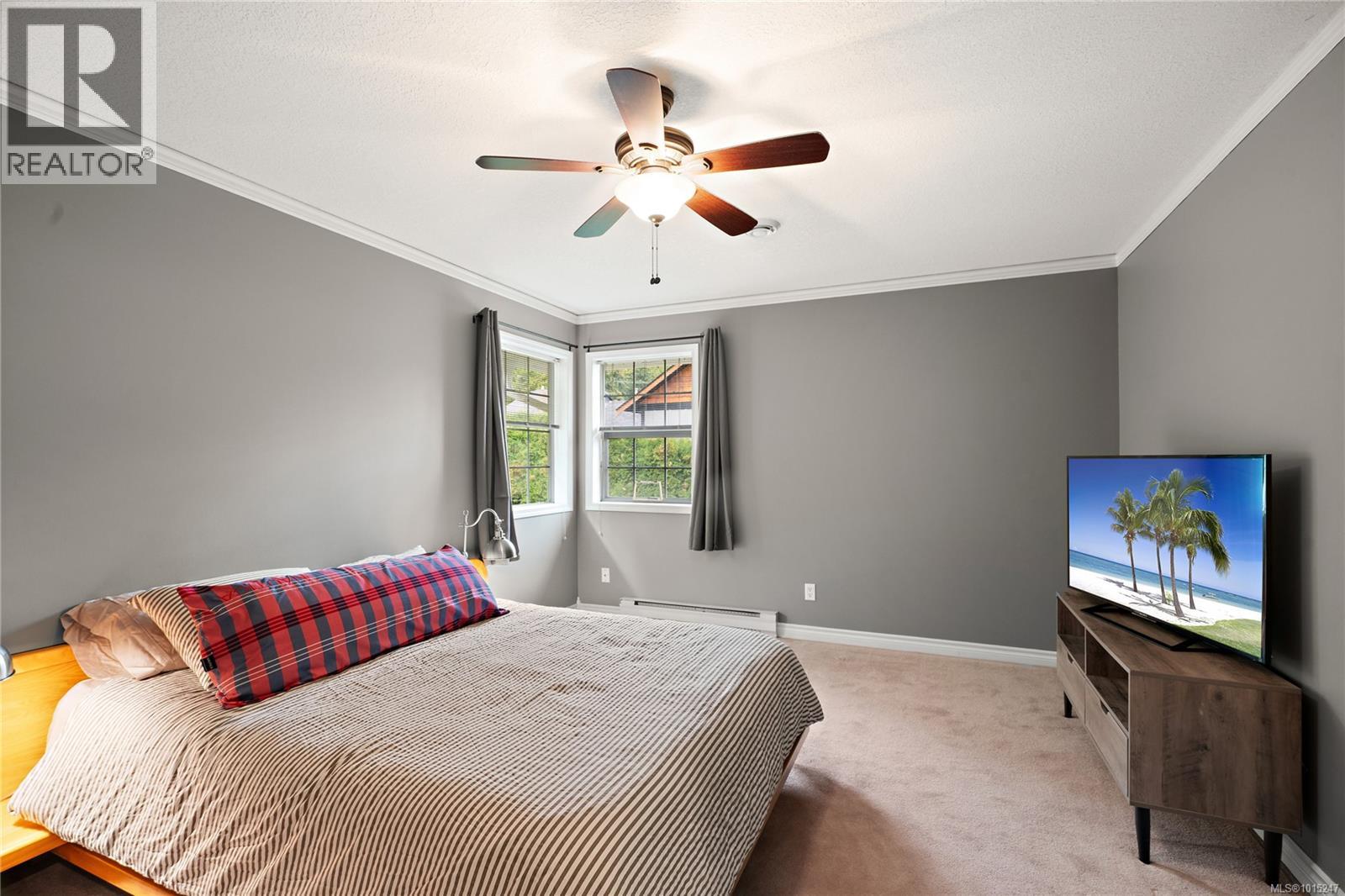 8650 Richland Pl, North Saanich