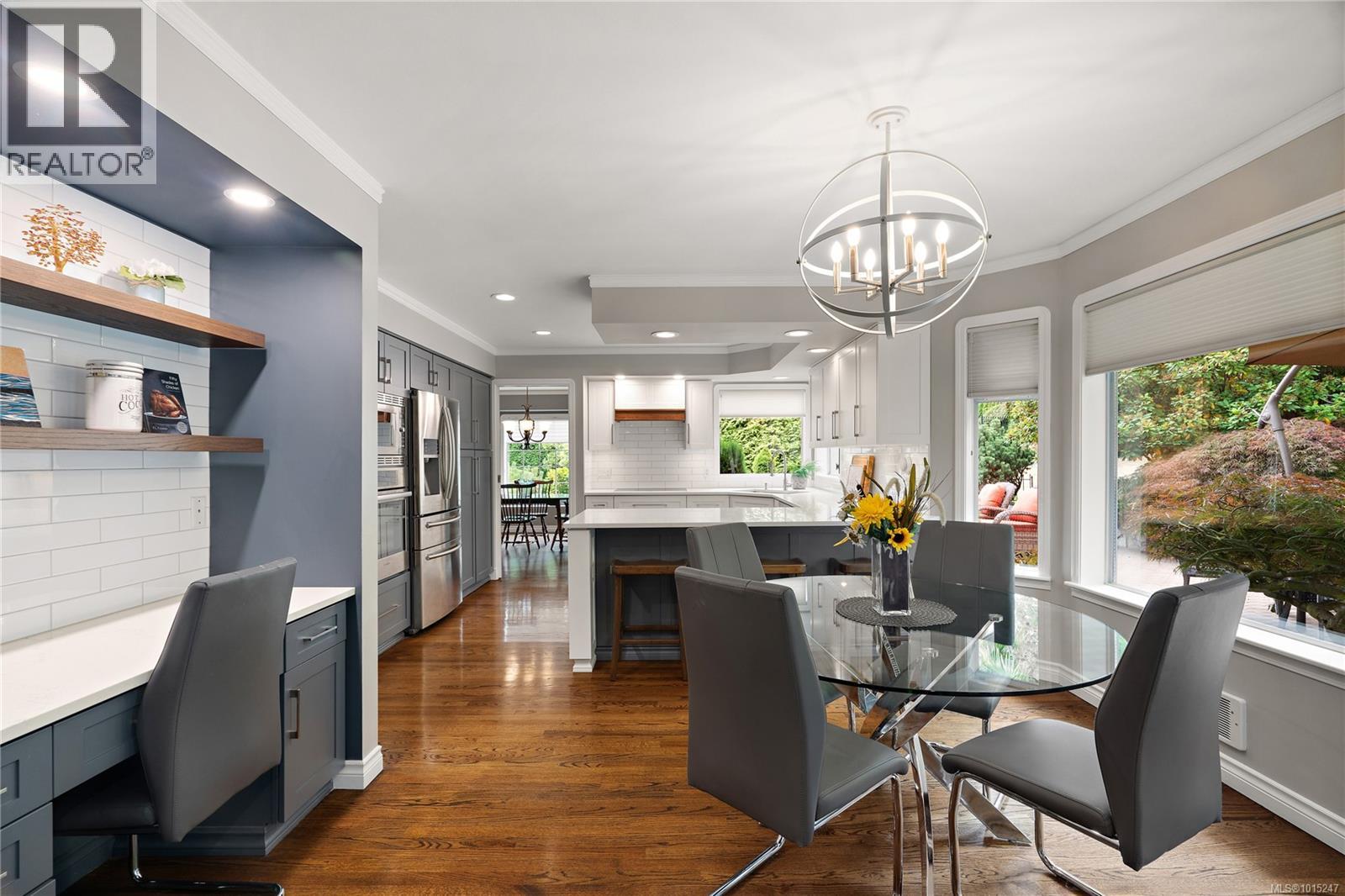8650 Richland Pl, North Saanich
