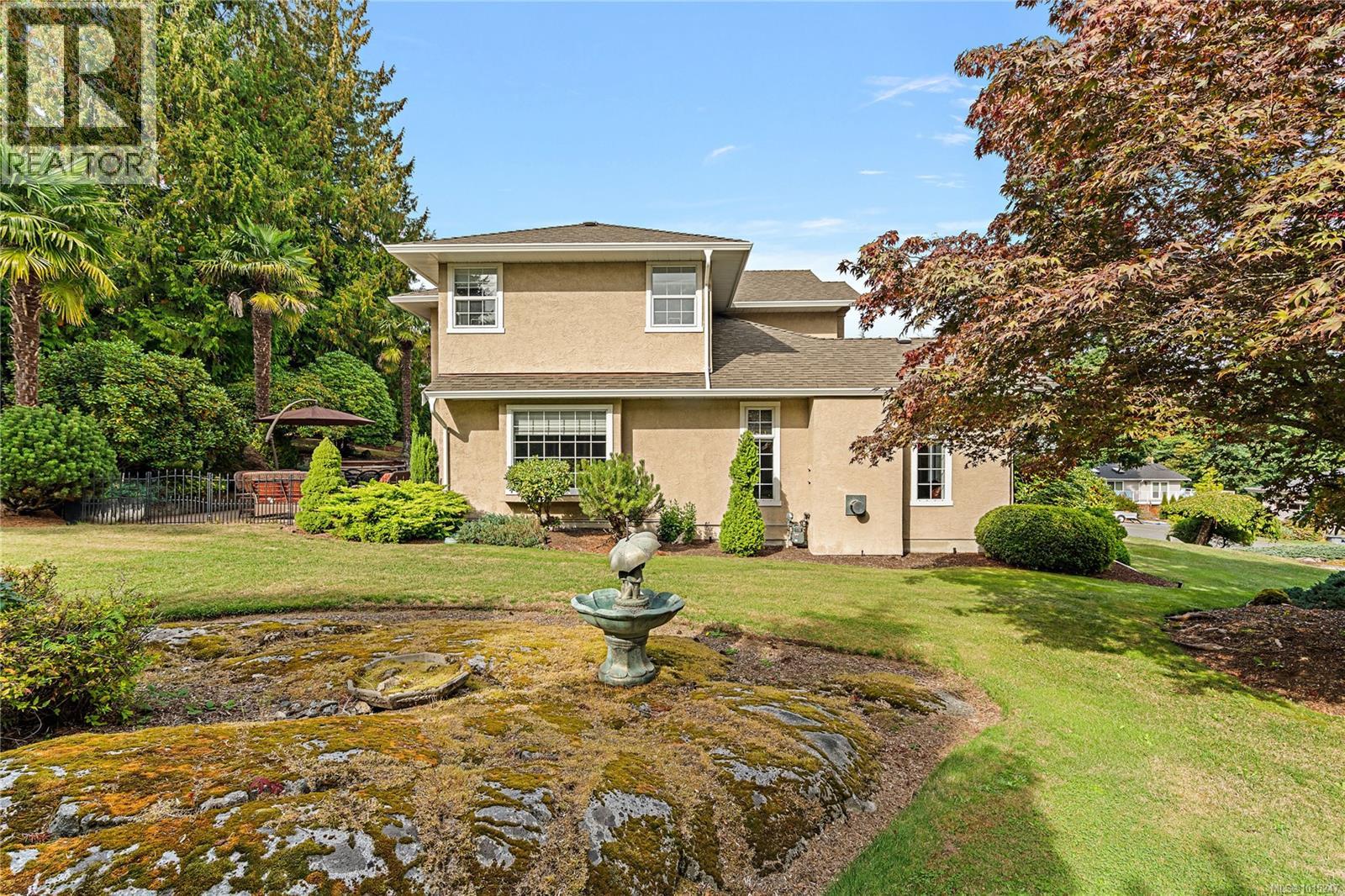 8650 Richland Pl, North Saanich