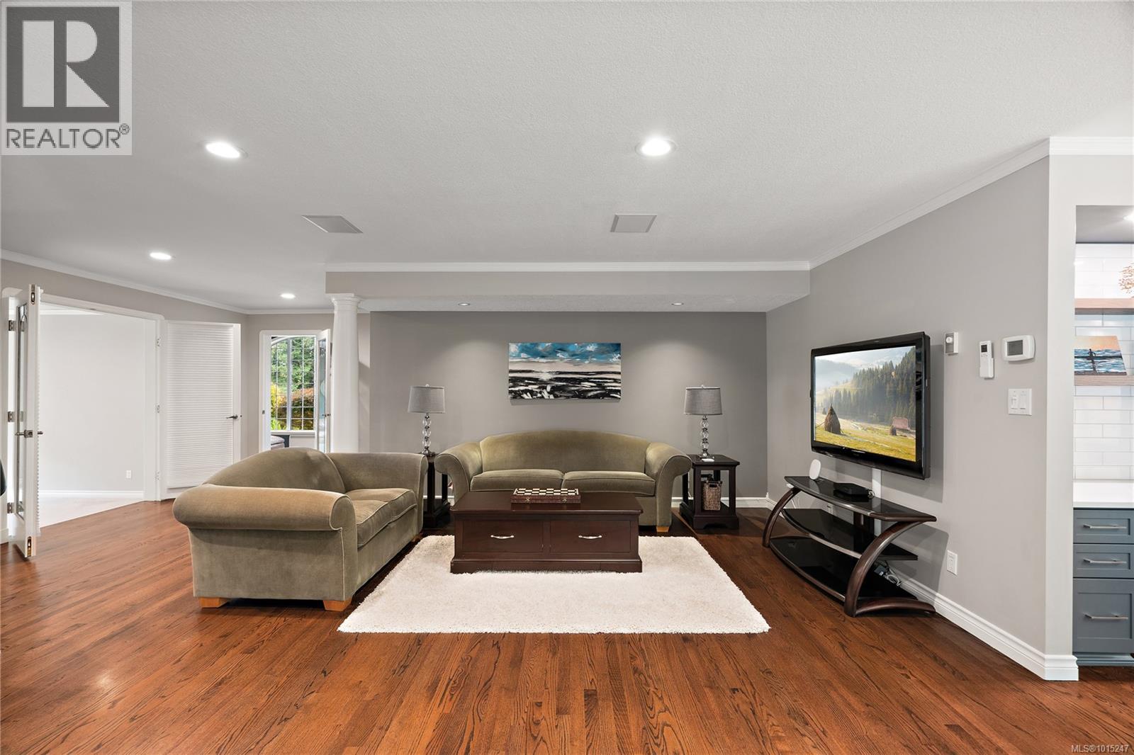 8650 Richland Pl, North Saanich
