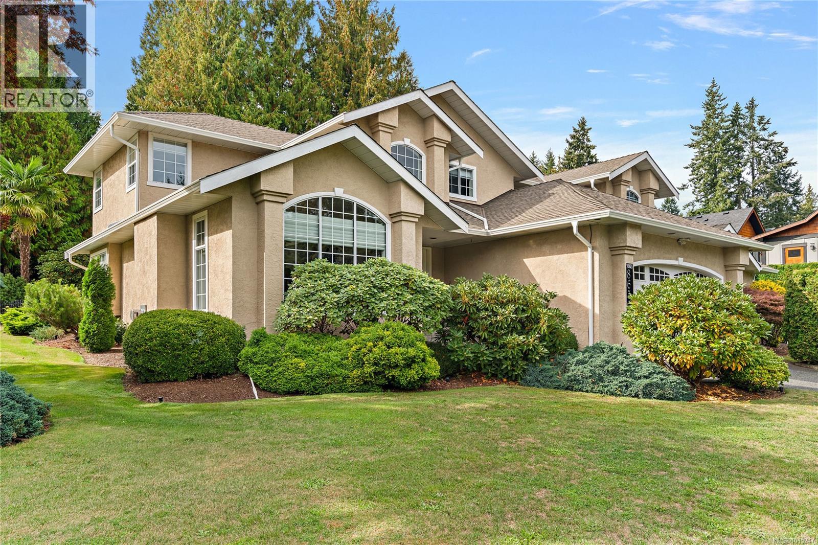 8650 Richland Pl, North Saanich