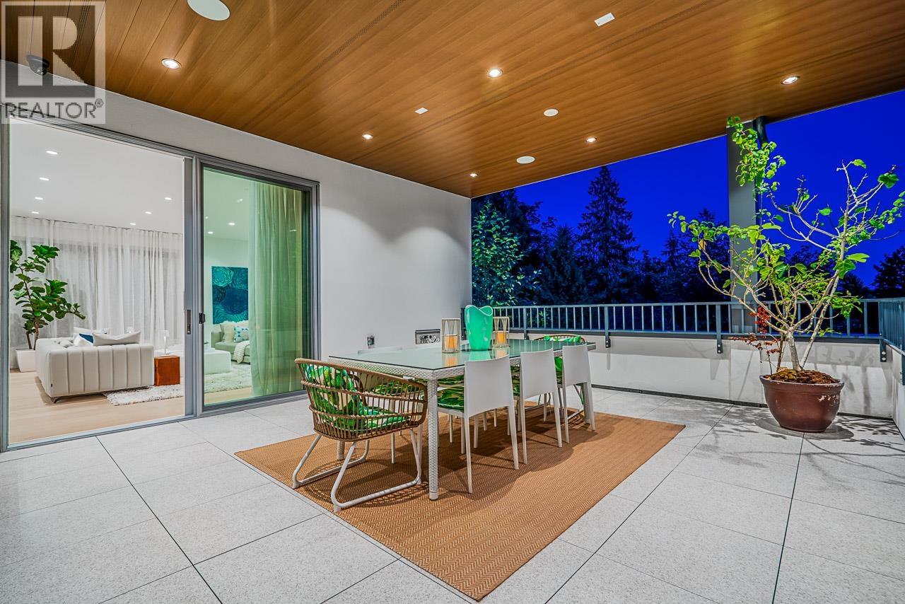 4415 STONE CRESCENT, West Vancouver