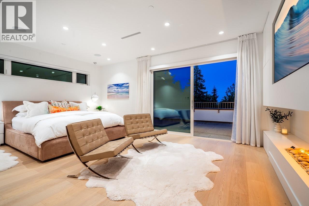 4415 STONE CRESCENT, West Vancouver