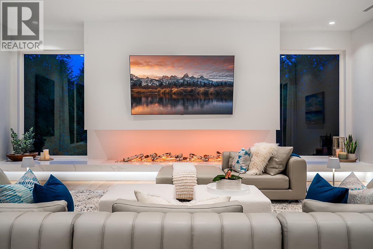 4415 STONE CRESCENT, West Vancouver