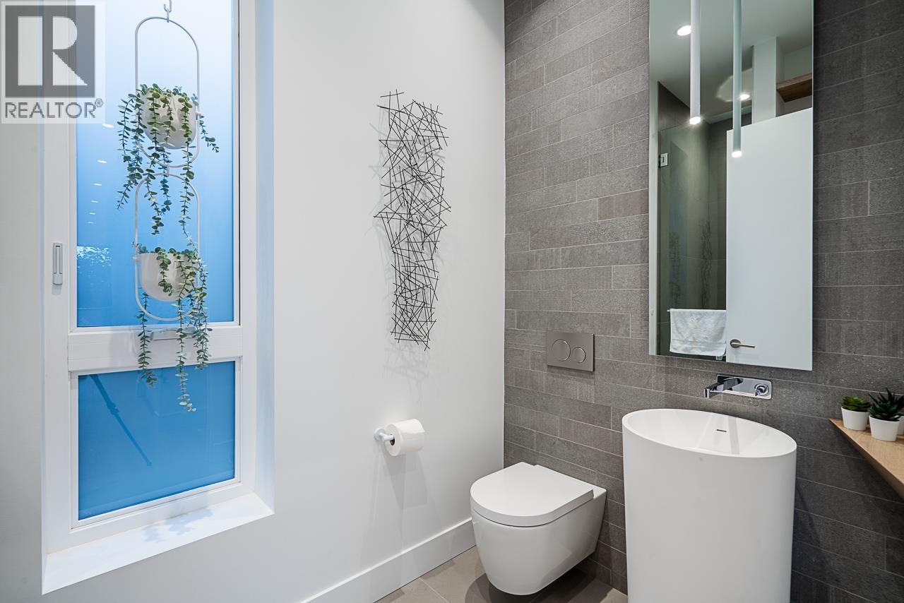 4415 STONE CRESCENT, West Vancouver