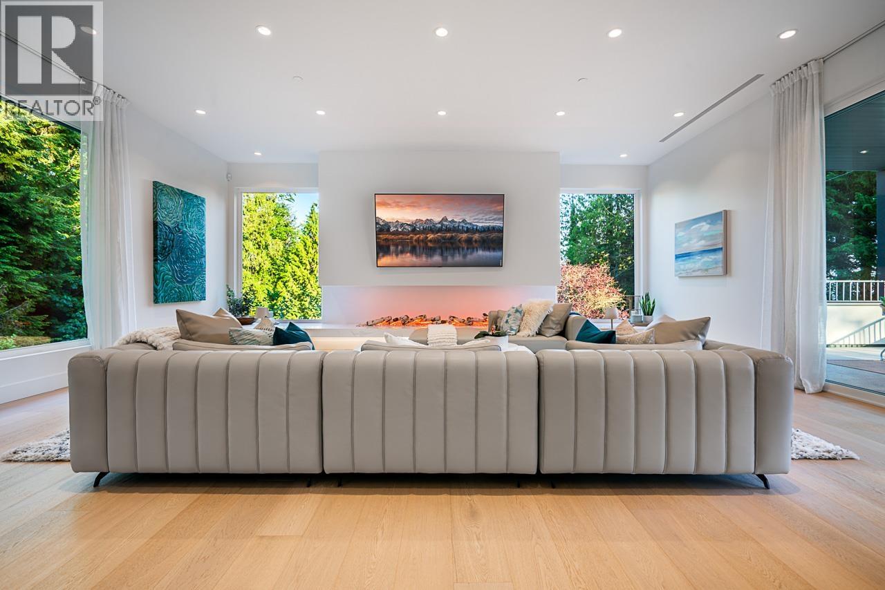4415 STONE CRESCENT, West Vancouver
