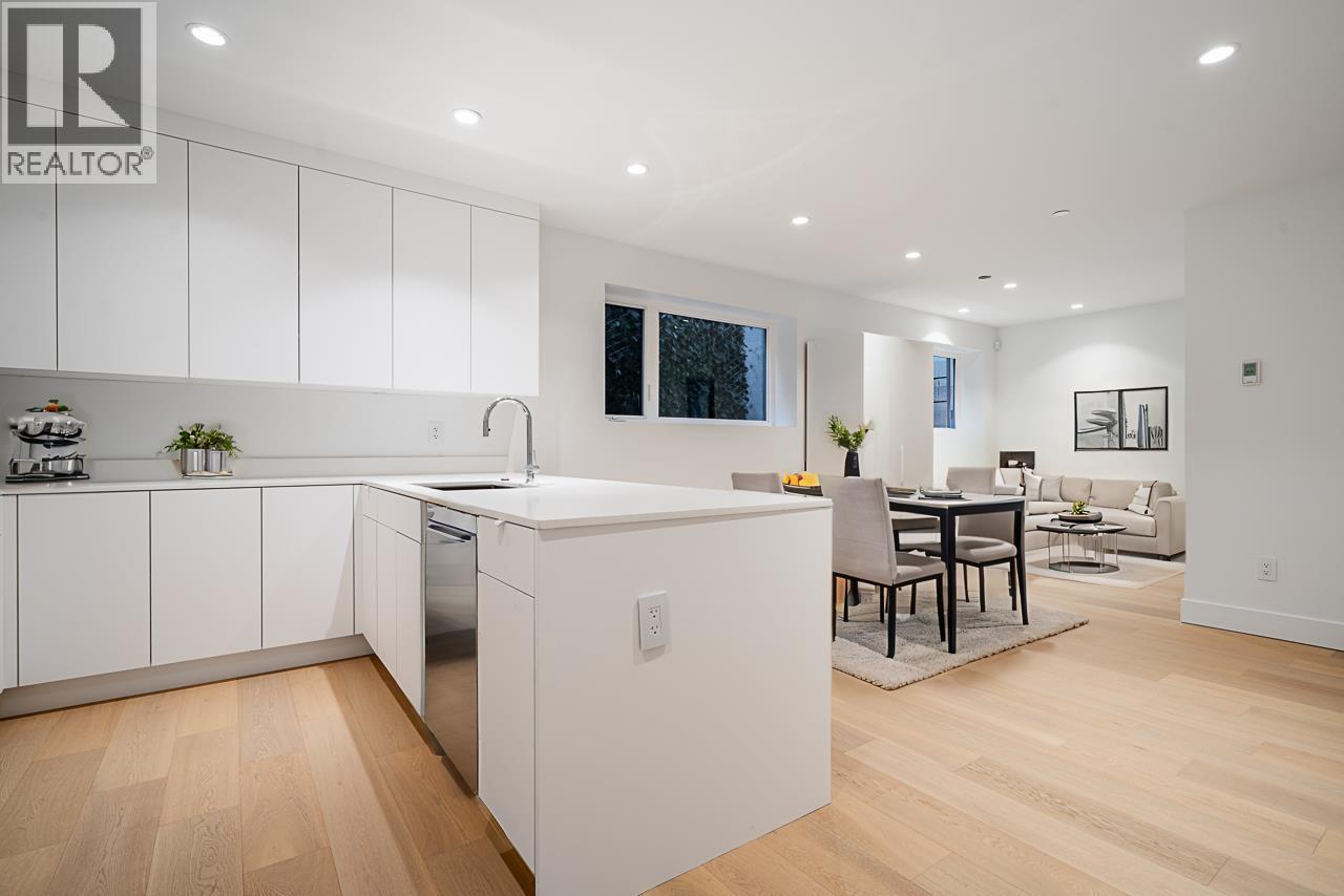4415 STONE CRESCENT, West Vancouver
