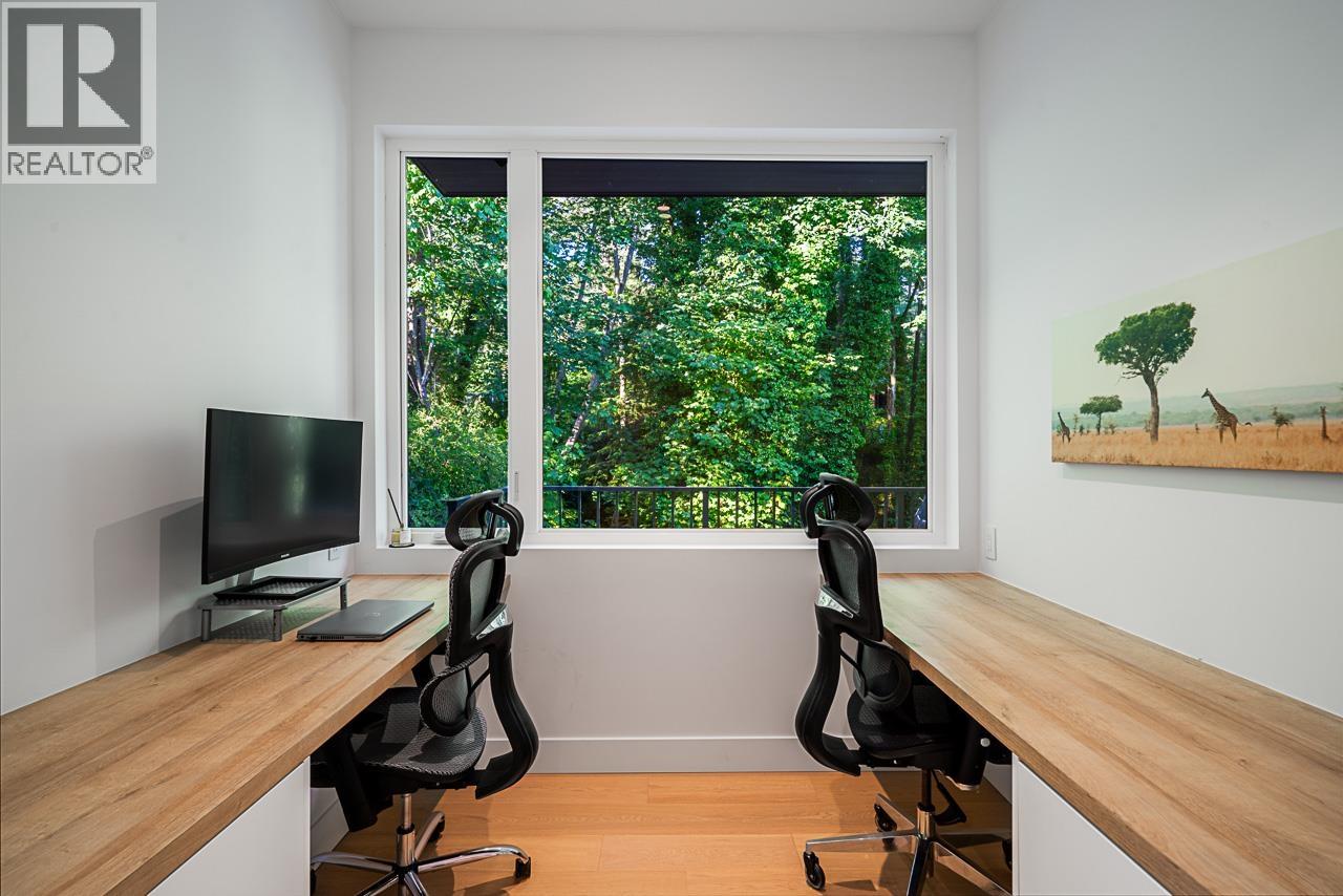 4415 STONE CRESCENT, West Vancouver