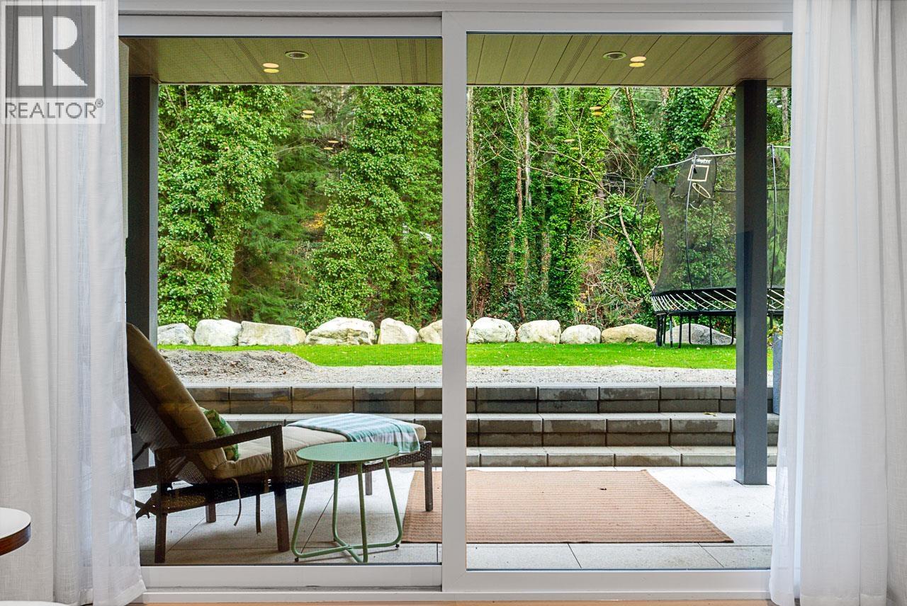 4415 STONE CRESCENT, West Vancouver