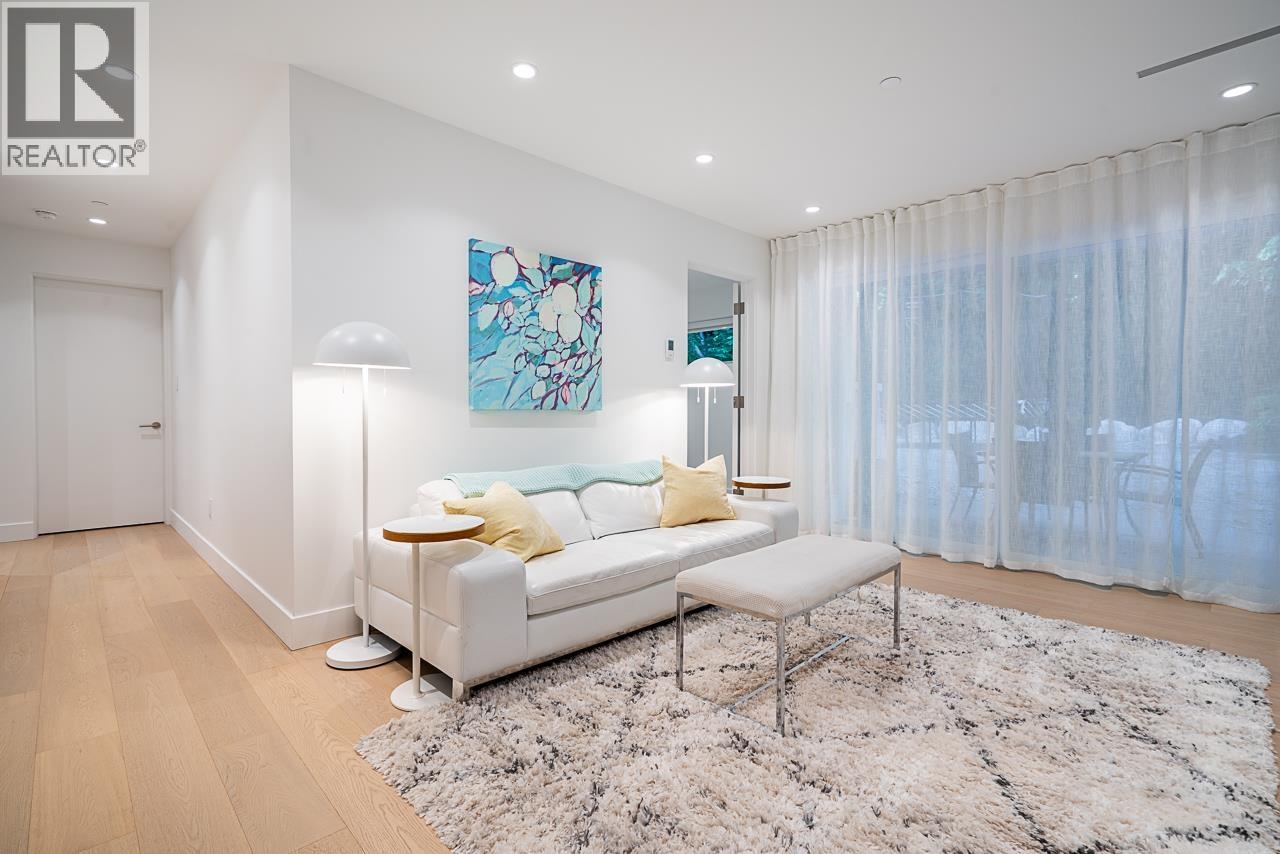 4415 STONE CRESCENT, West Vancouver
