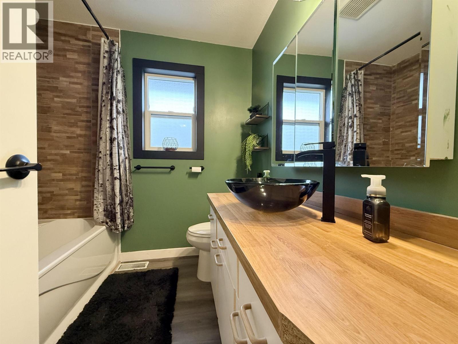 5 530 YORSTON STREET, Williams Lake