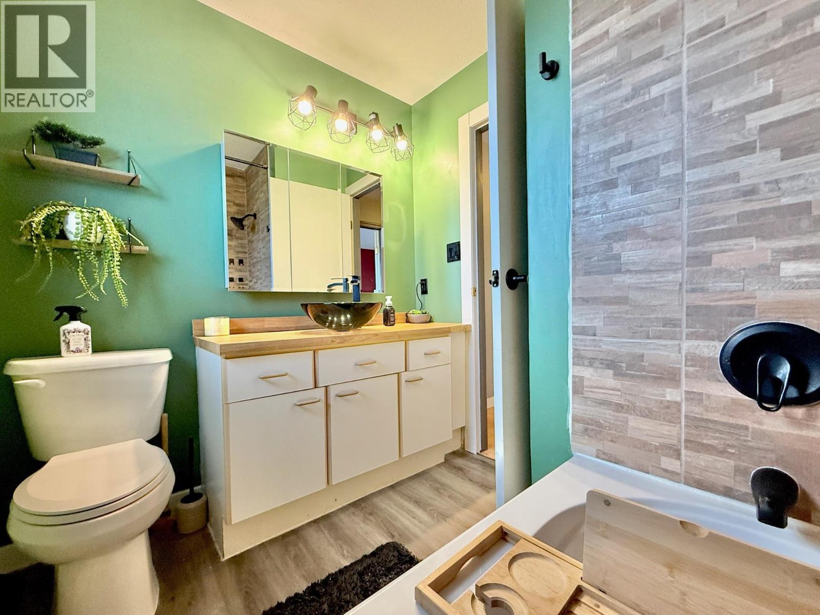 5 530 YORSTON STREET, Williams Lake