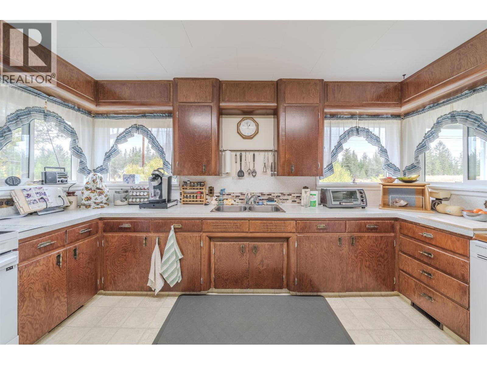 1208 CARIBOO 97 HIGHWAY - 12