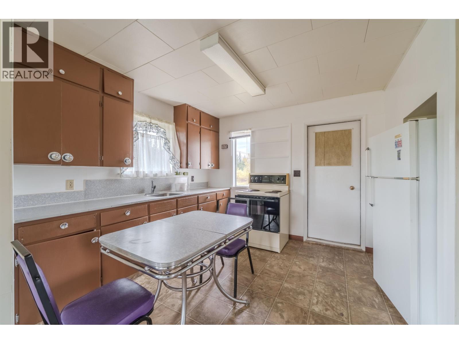 1208 CARIBOO 97 HIGHWAY - 30