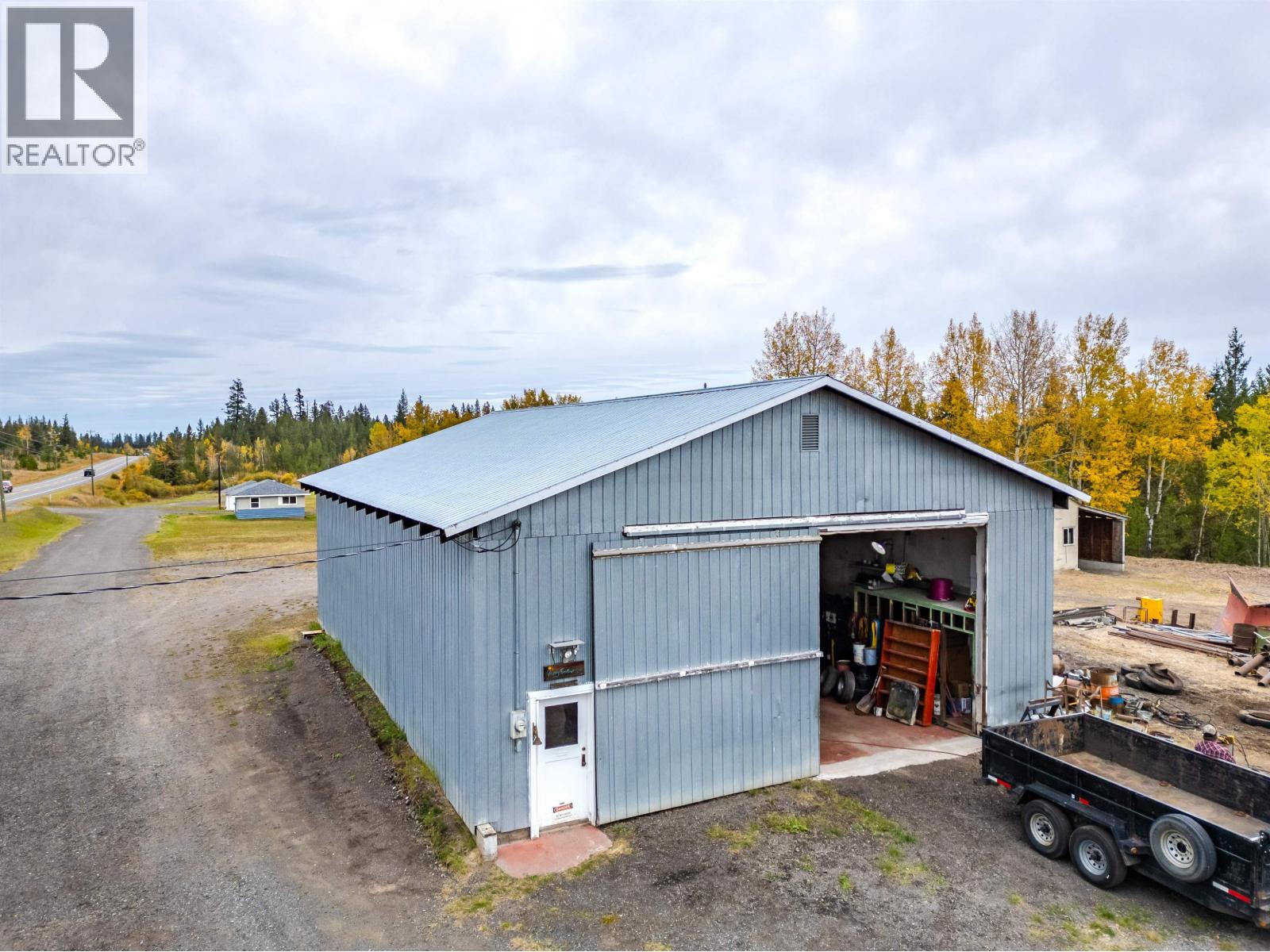 1208 CARIBOO 97 HIGHWAY - 34