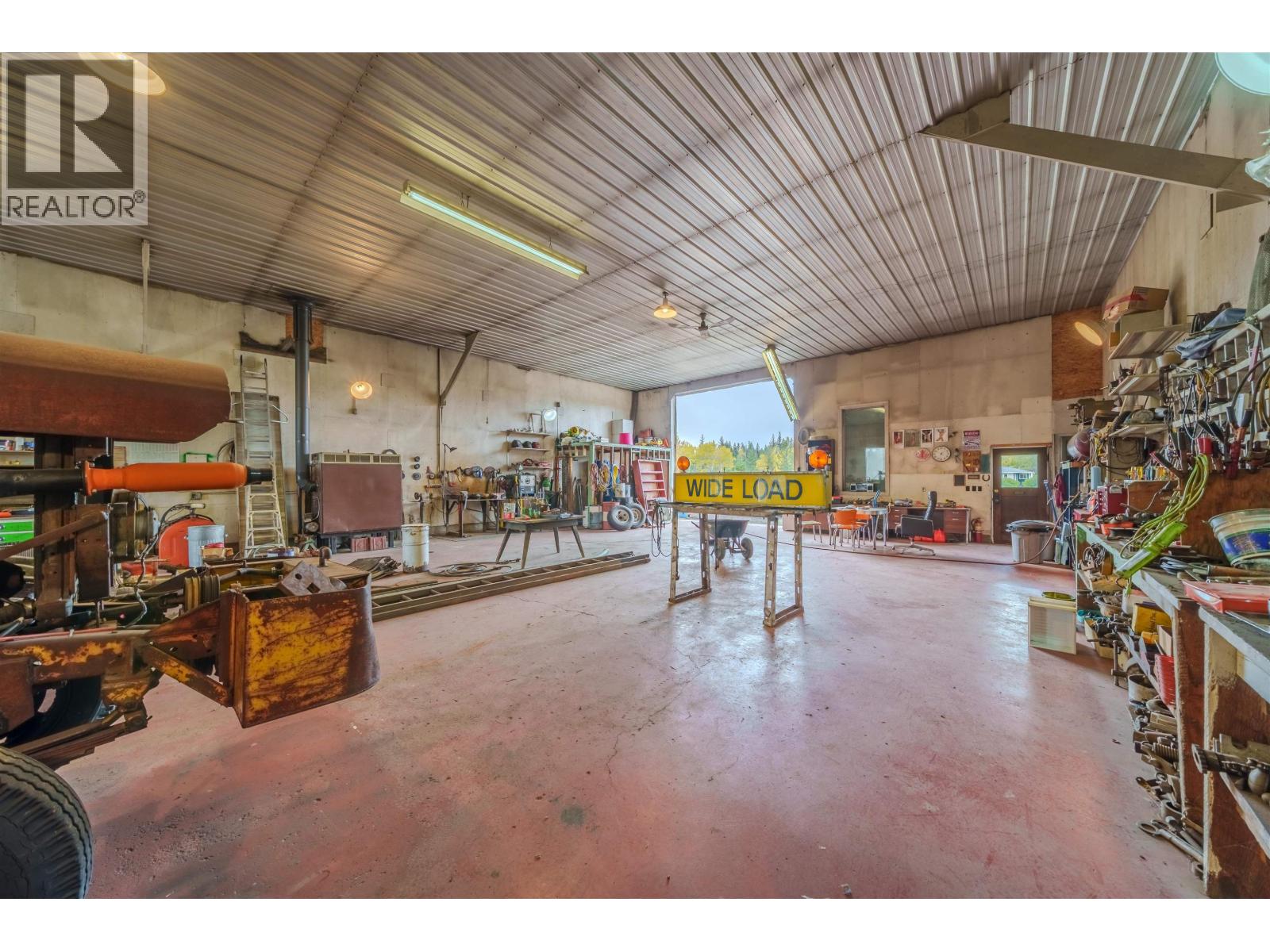 1208 CARIBOO 97 HIGHWAY - 37