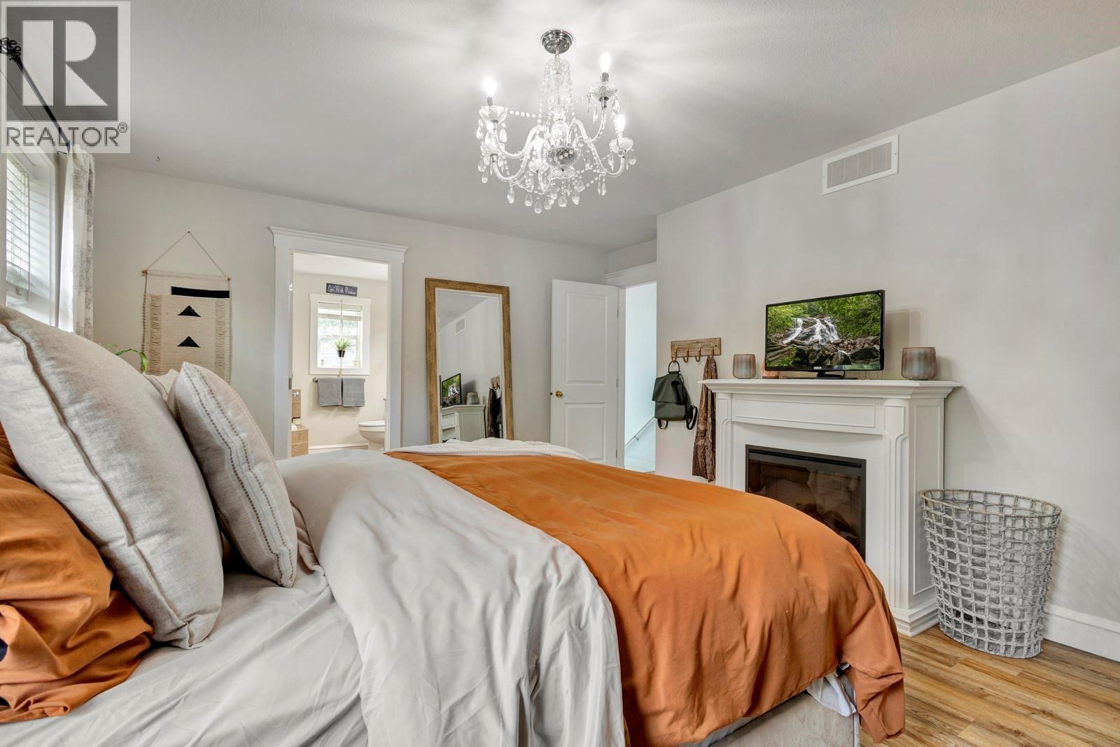 3477 Creekview Crescent, West Kelowna