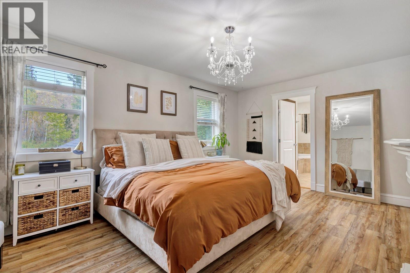  3477 Creekview Crescent, West Kelowna