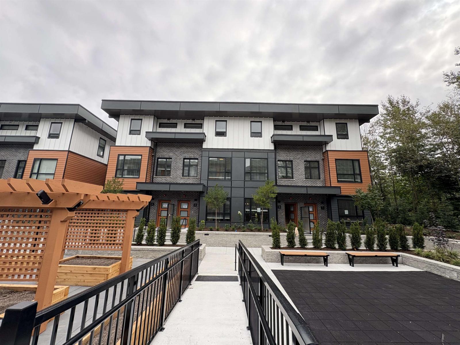 3 20932 83 AVENUE, Langley